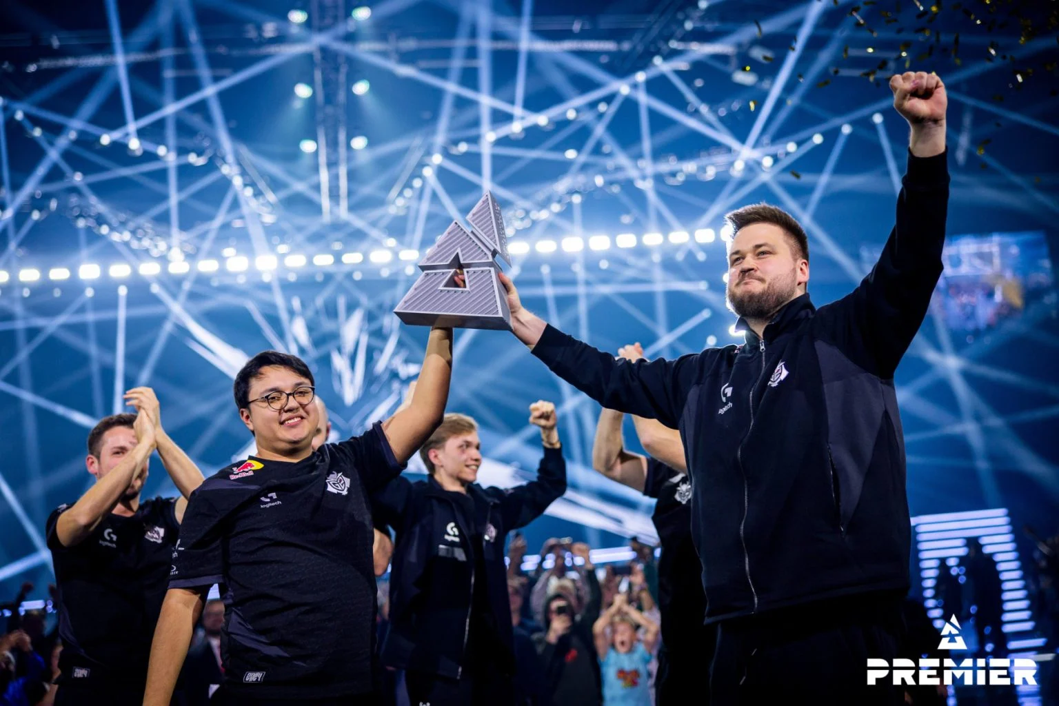 BLAST Premier: Fall Final 2024 – Penonton Naik Dua Kali Lipat! Keajaiban di Dunia Esports, atau Kecelakaan?