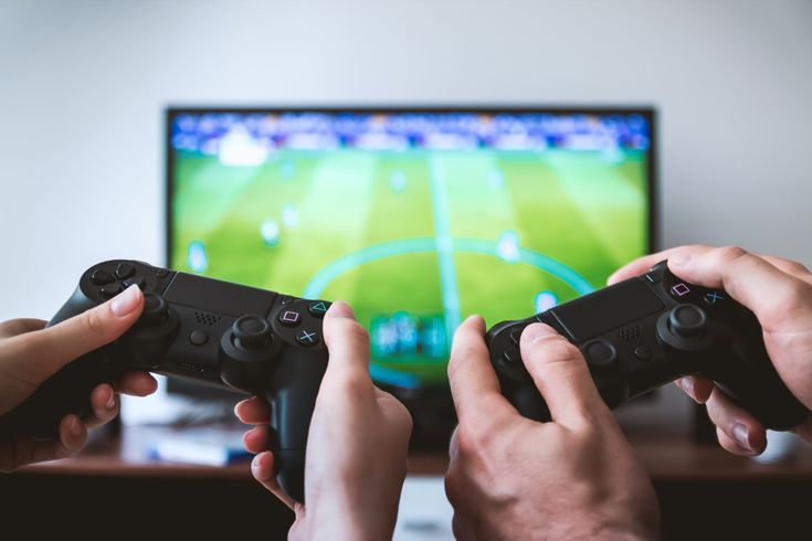 Seru-seruan bareng teman di game online multiplay